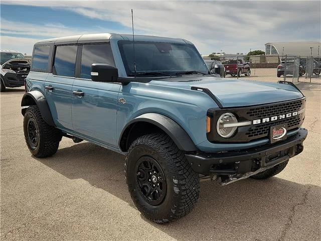 Used 2023 Velocity Blue Metallic Ford Wildtrak 4x4 image 6