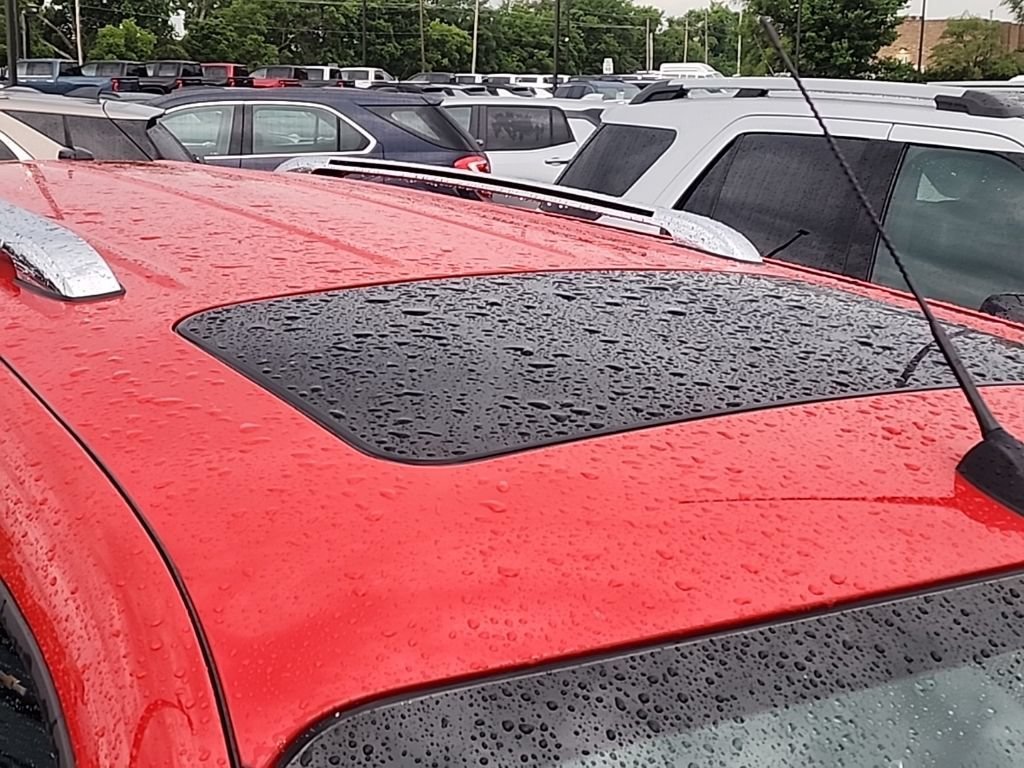 Used 2011 Victory Red Metallic Chevrolet LT w/2LT image 6