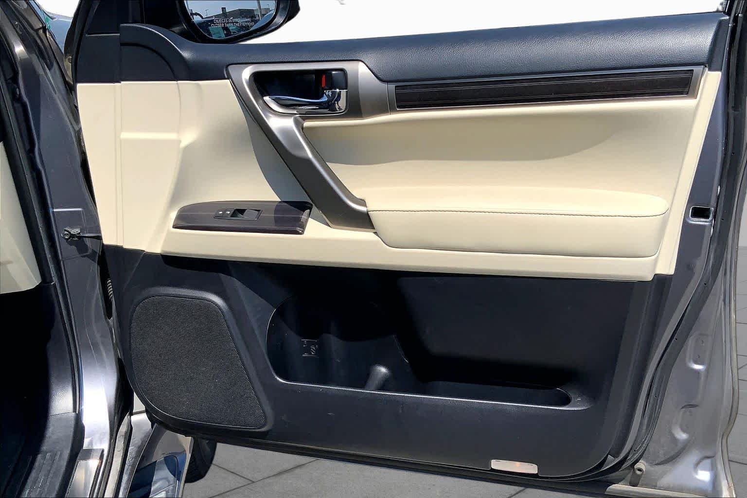 Used 2020 Nebula Gray Pearl Lexus Premium image 21
