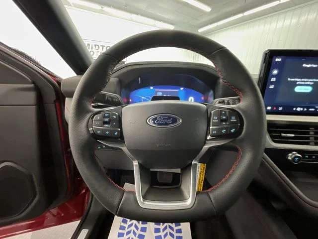 2026 Ford Explorer ST-Line - Photo 14
