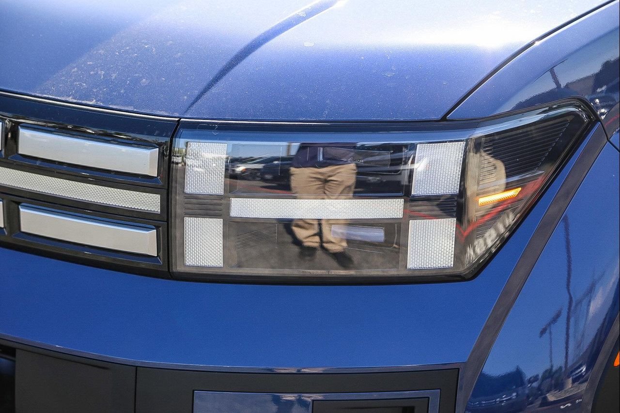 New 2026 Blue Hyundai SEL image 5