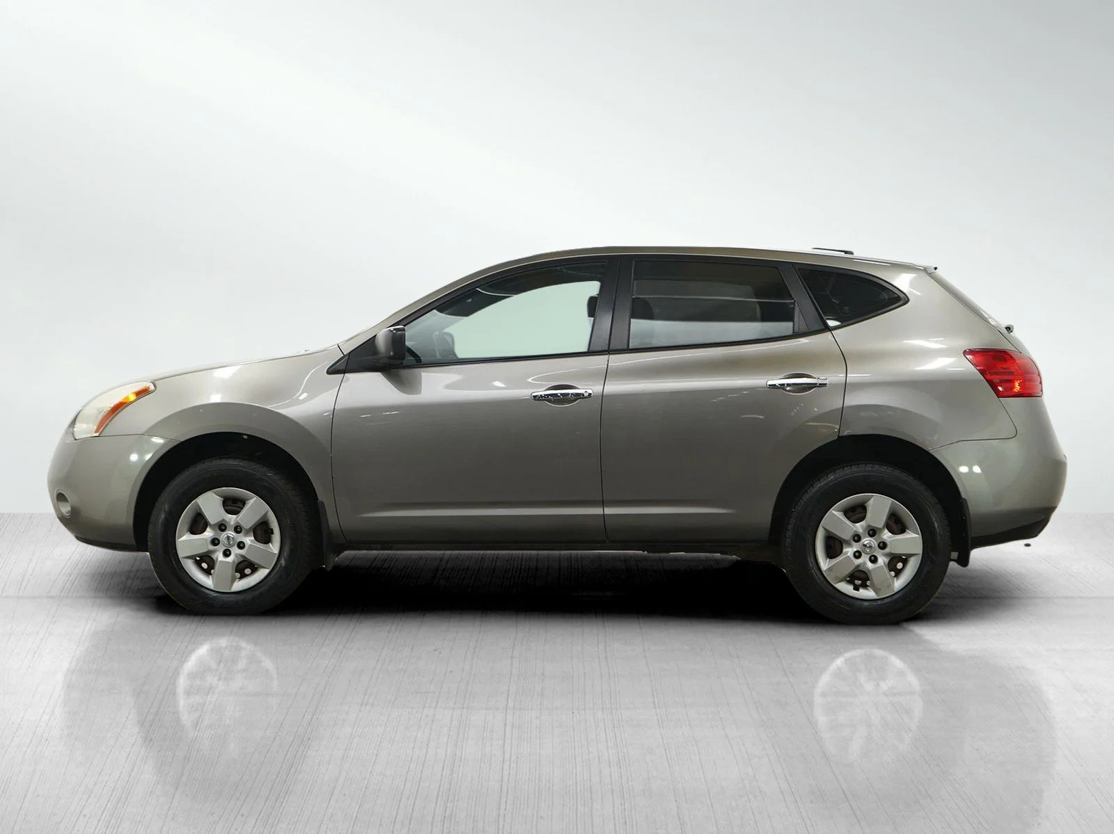 Used 2010 Nissan Rogue S with VIN JN8AS5MV5AW101331 for sale in Burnsville, Minnesota