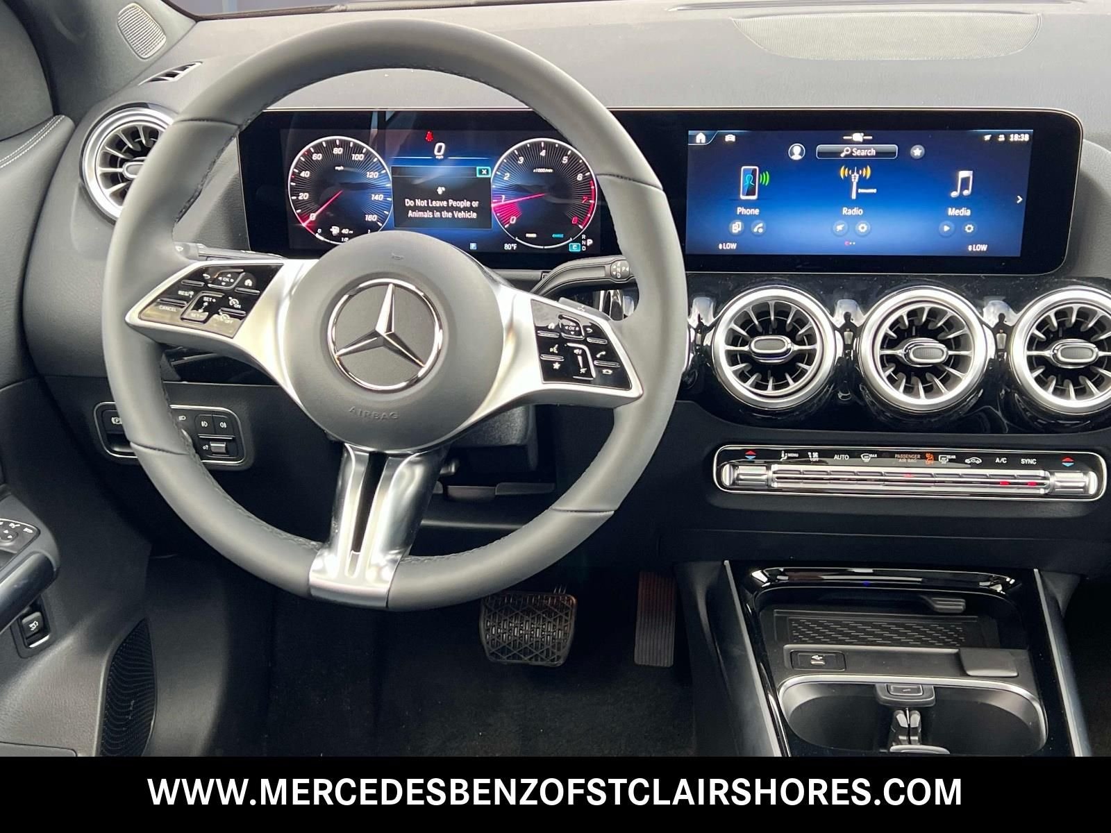 New 2026 Night Black Mercedes-Benz GLA 250 image 13