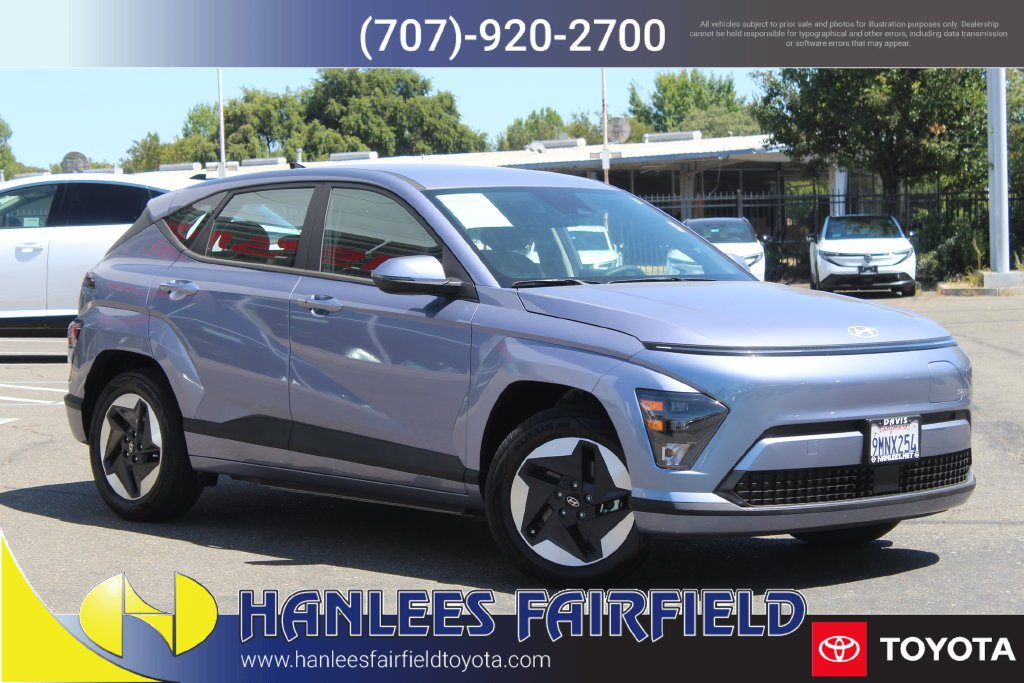 Used 2024 Blue Hyundai SE image 1