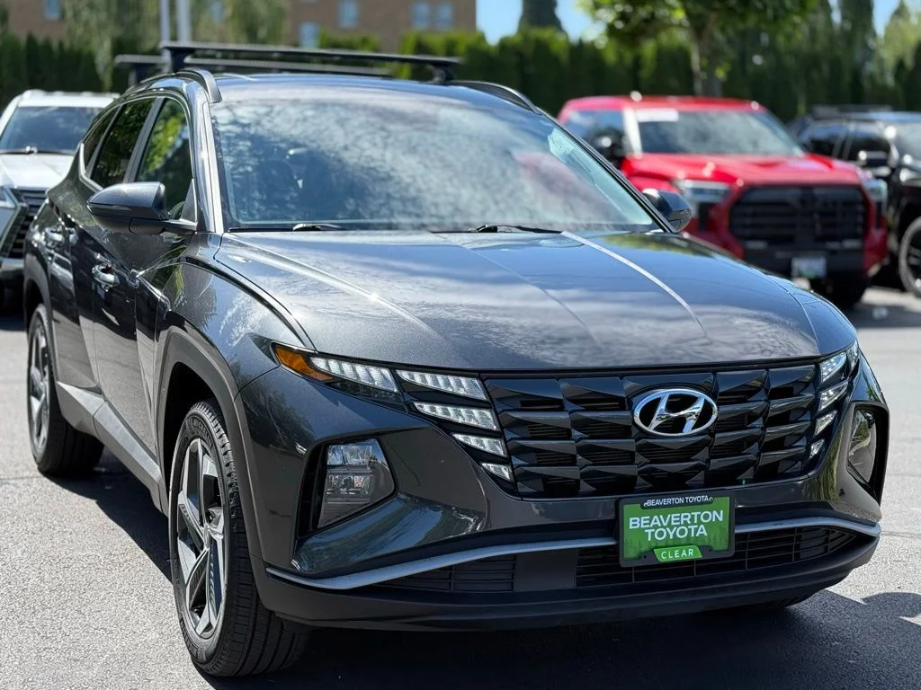 Used 2023 Gray Hyundai SEL image 7
