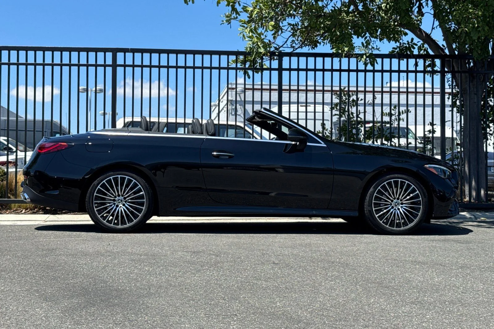 New 2027 Black Mercedes-Benz CLE 300 image 3
