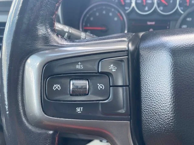 Used 2021  Chevrolet RST image 20