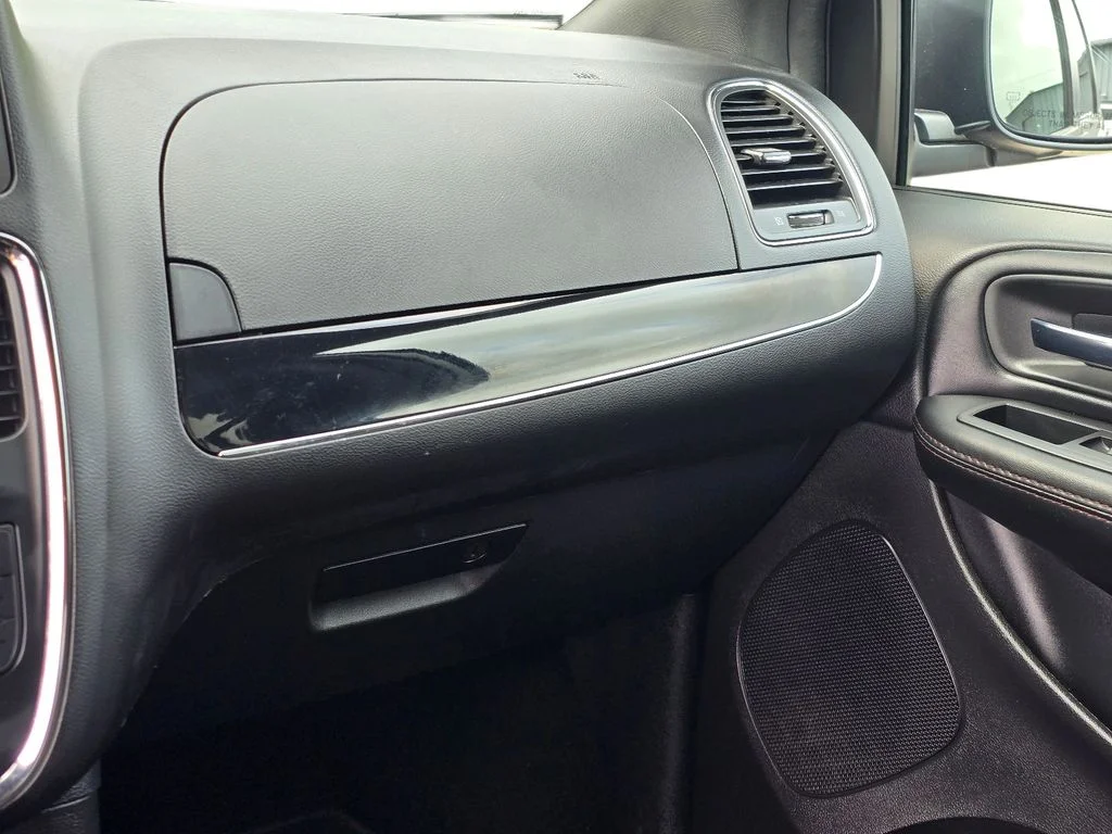 Used 2020 Silver Dodge SE Plus image 20