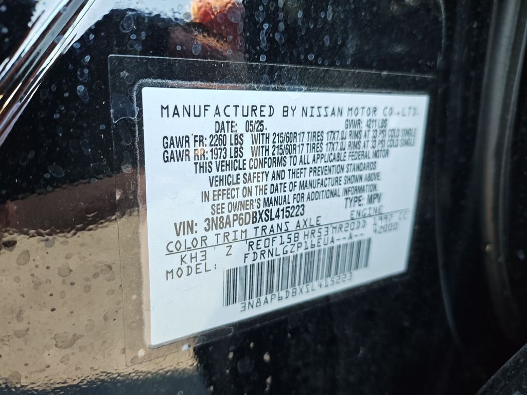 Used 2025 Black Nissan SR image 27
