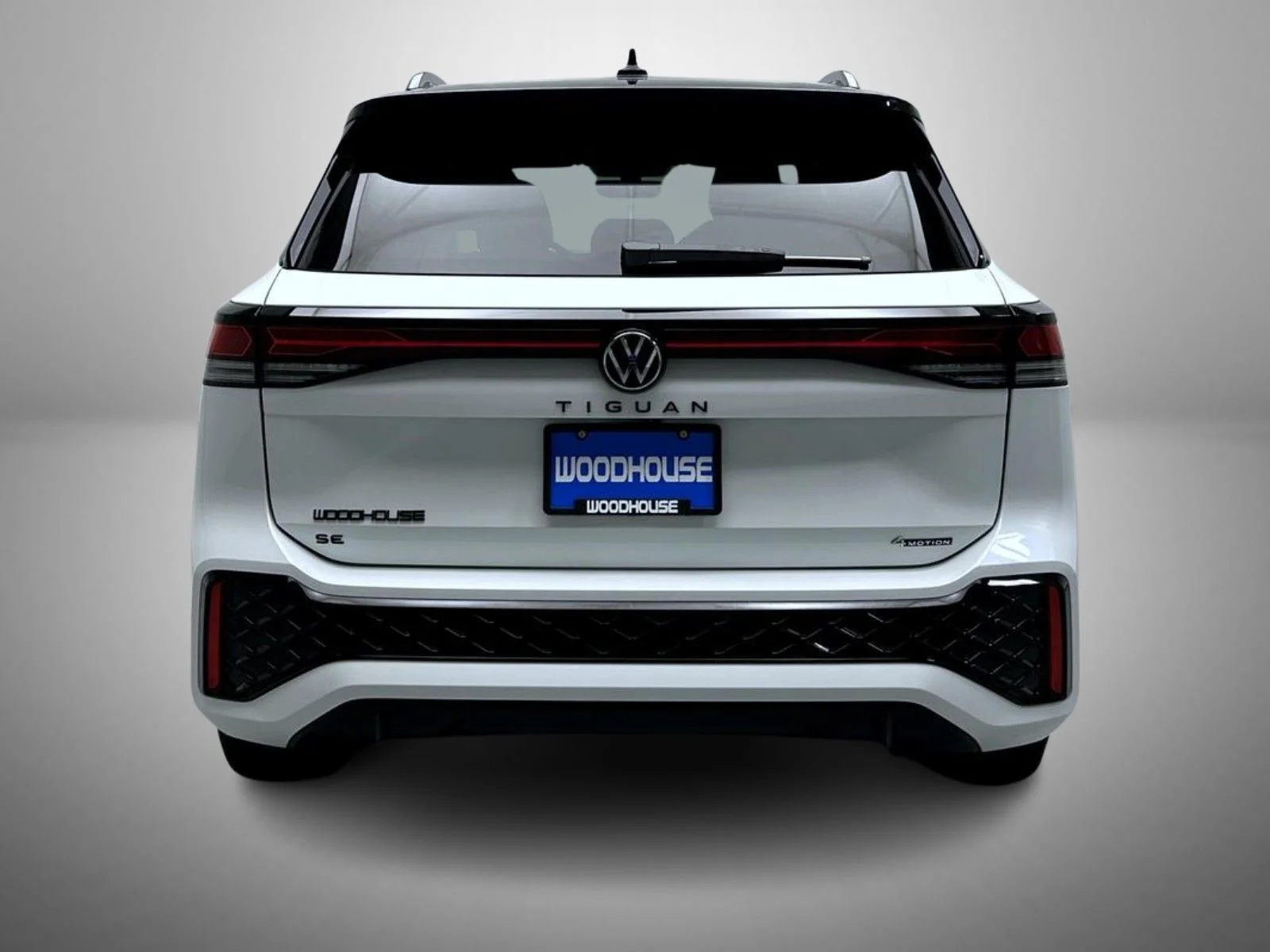 Used 2025 White Volkswagen 2.0T SE R-Line Black image 6
