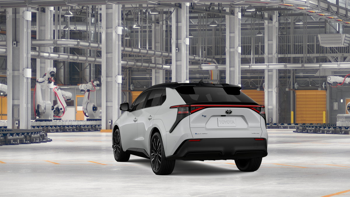 New 2026 Wind Chill Pearl with Midnight Black Metallic roof Toyota Limited image 15