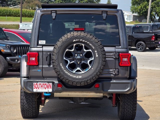 Certified Used 2022 Granite Crystal Metallic Clearcoat Jeep Unlimited Rubicon image 6