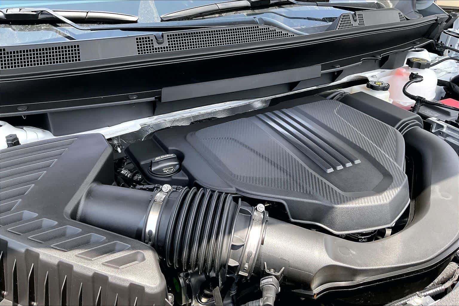 2026 Chevrolet Traverse LT - Photo 17