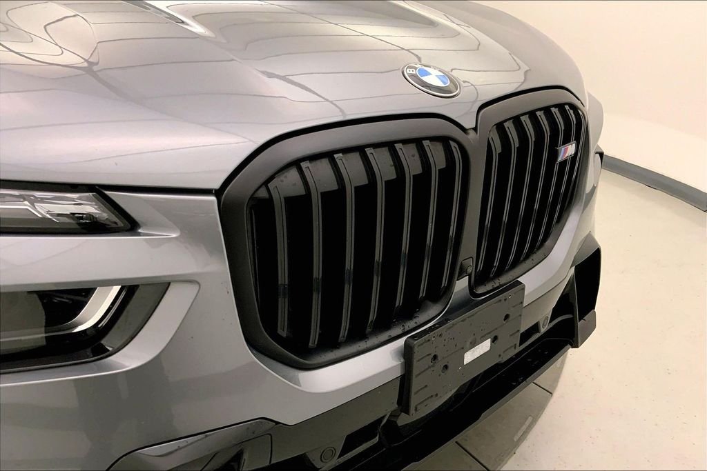 Certified Used 2024 Skyscraper Grey Metallic BMW  image 29