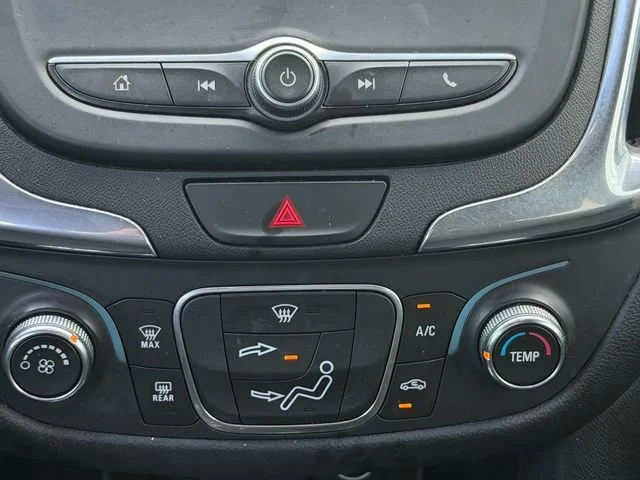 Used 2020 SUMMIT WHITE Chevrolet LT image 16