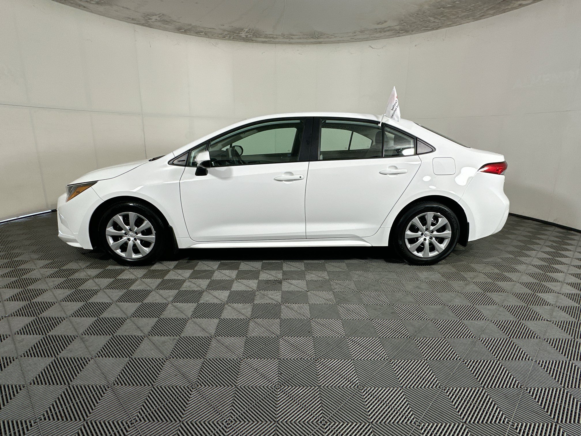 Certified Used 2025 Ice Toyota LE image 6