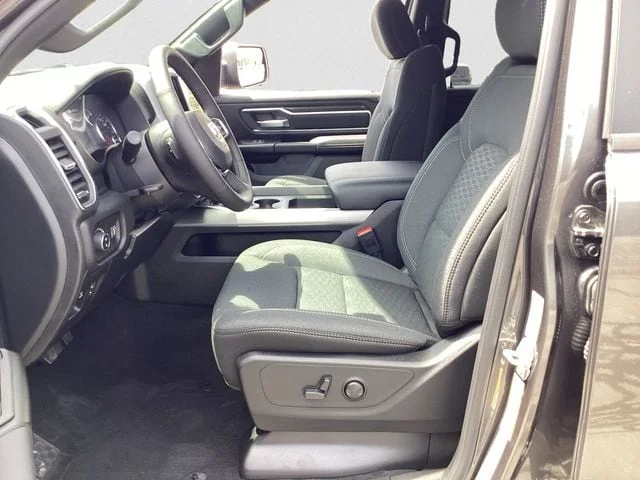 New 2026 Granite Crystal Metallic Clearcoat Ram BIG HORN CREW CAB 4X4 5