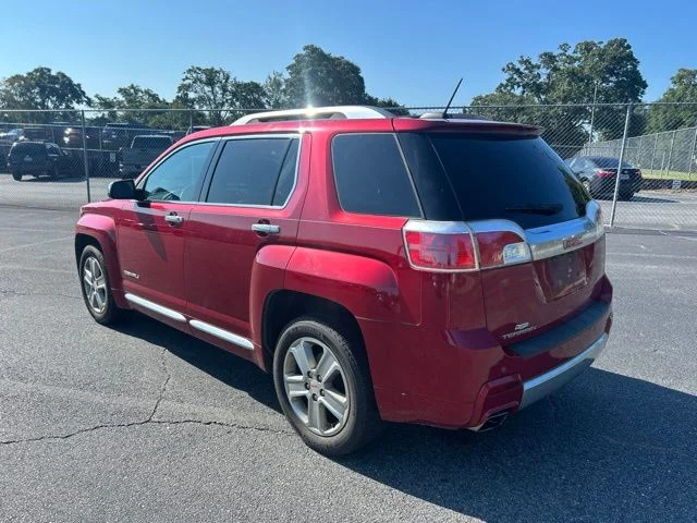 Used 2015  GMC Denali image 3