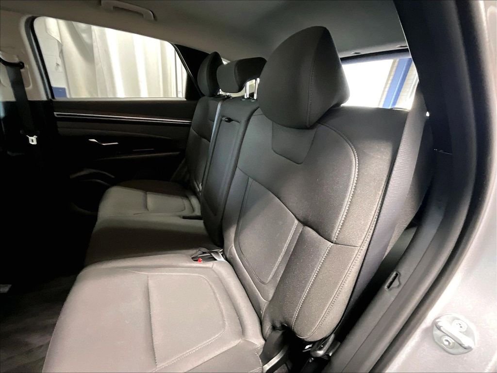 Used 2023 Silver Hyundai SEL image 15