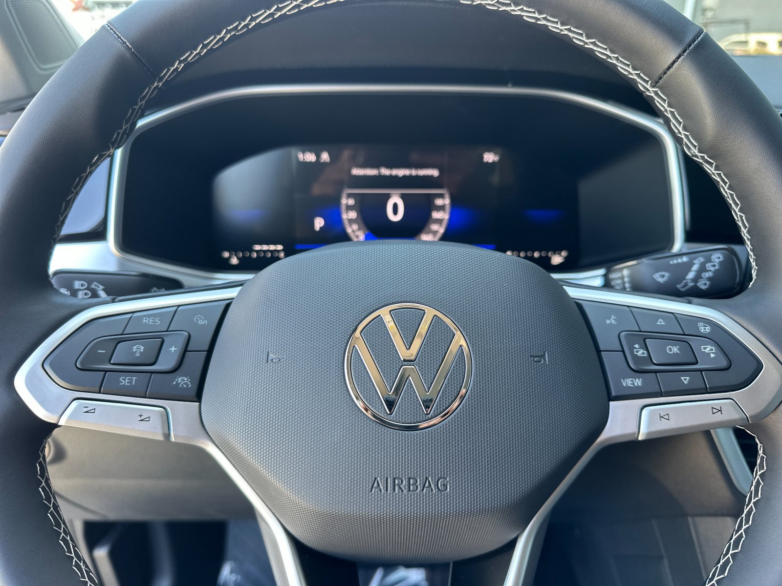 New 2026 Pure White Volkswagen SE image 21