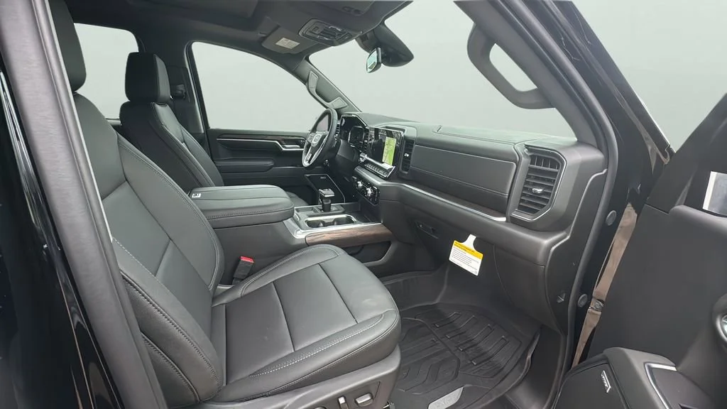 2026 GMC Sierra 1500 SLT - Photo 12