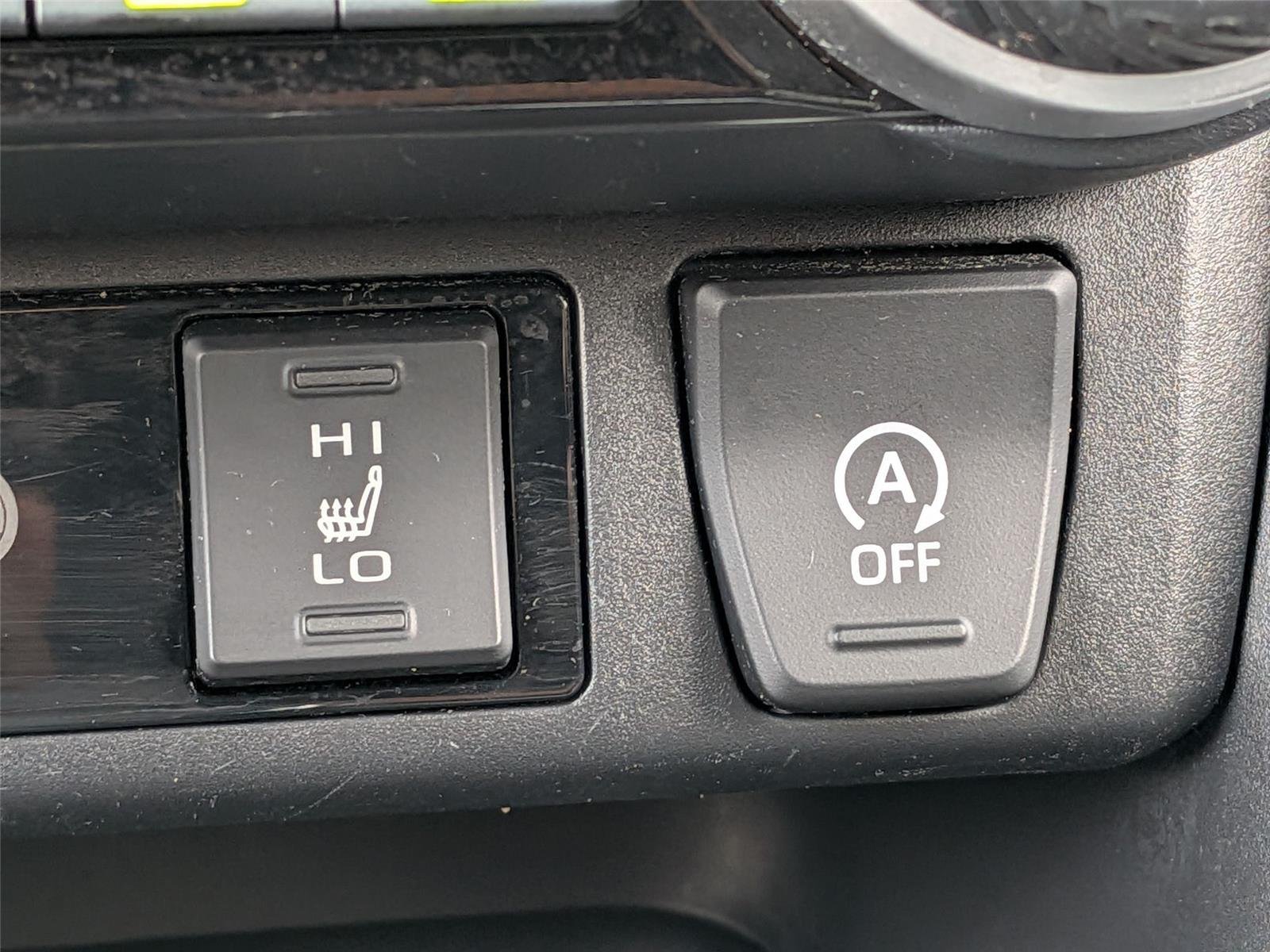 Used 2020 Magnetic Gray Metallic TOYOTA  image 17
