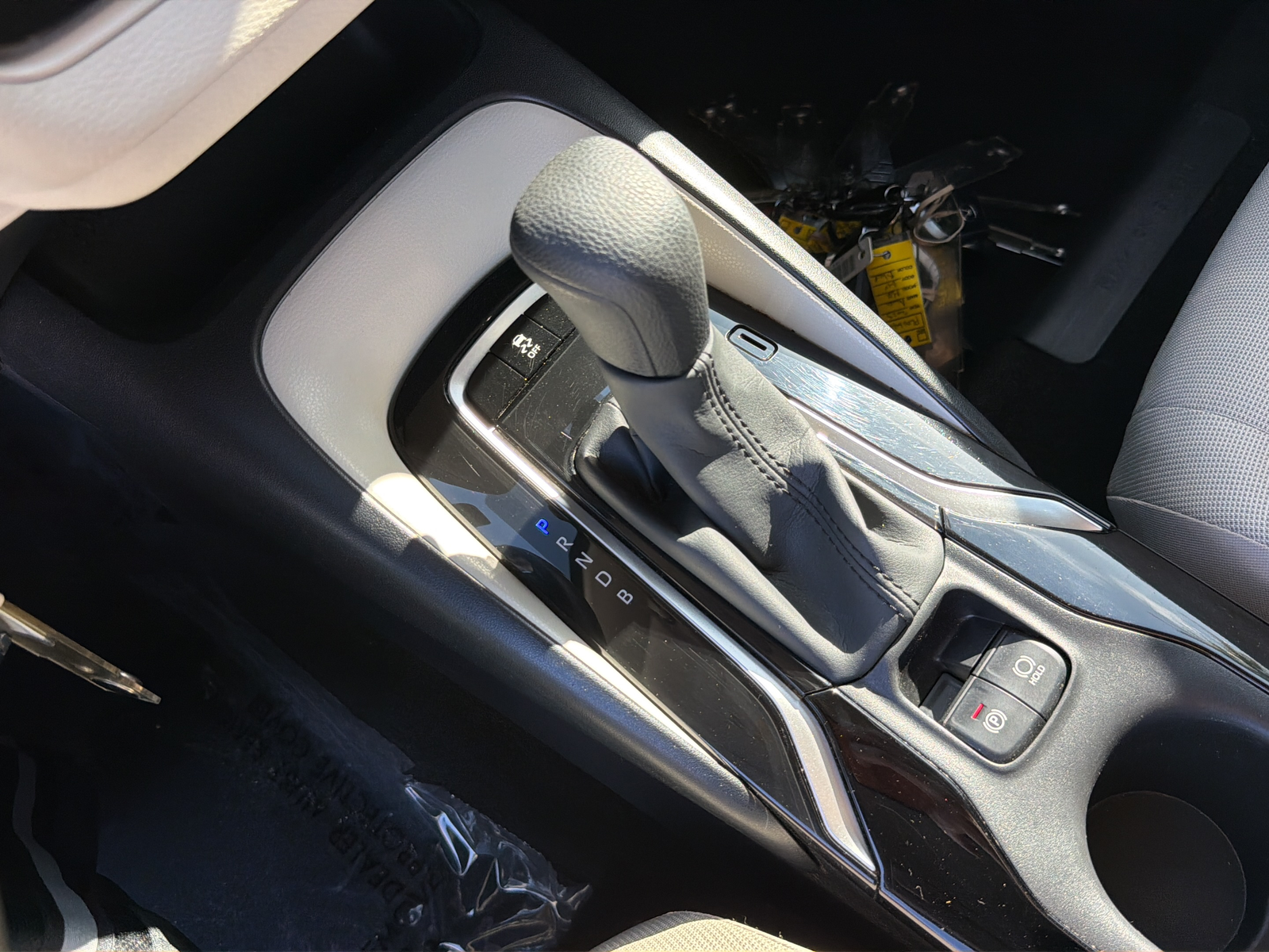 Used 2022 Black Sand Pearl Toyota LE image 26