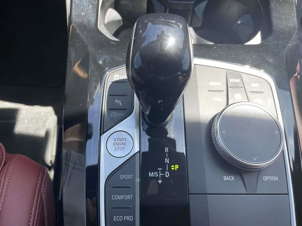 Certified Used 2022 Black Sapphire Metallic BMW sDrive30i image 17