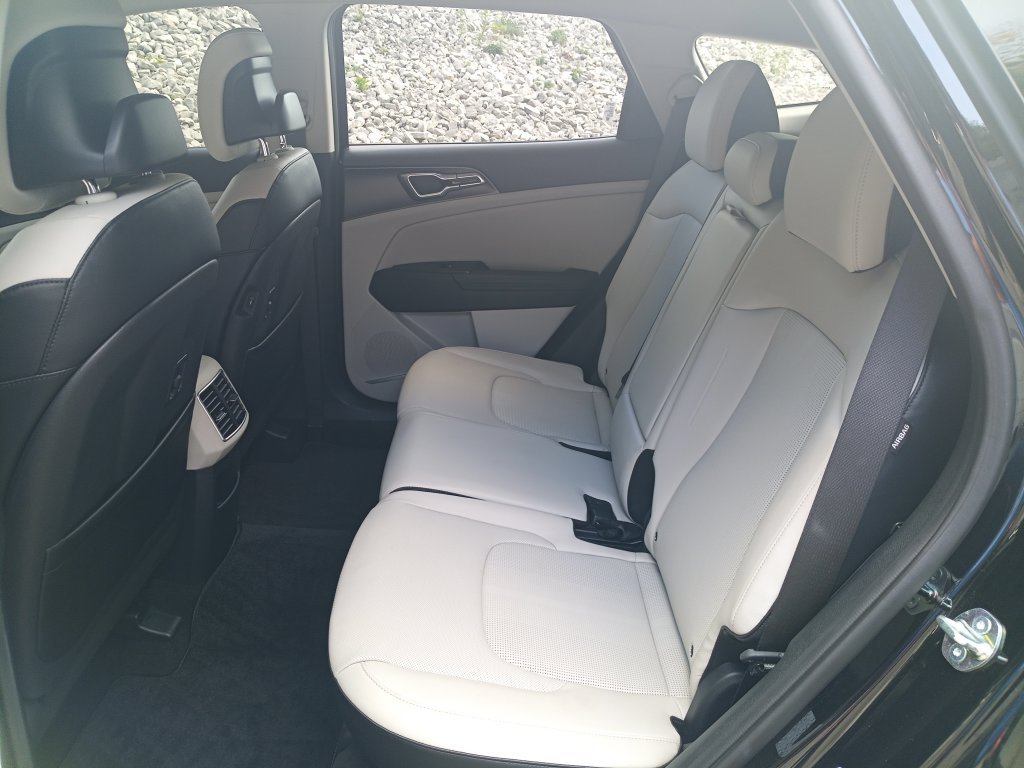 Used 2026 Black Kia EX image 16