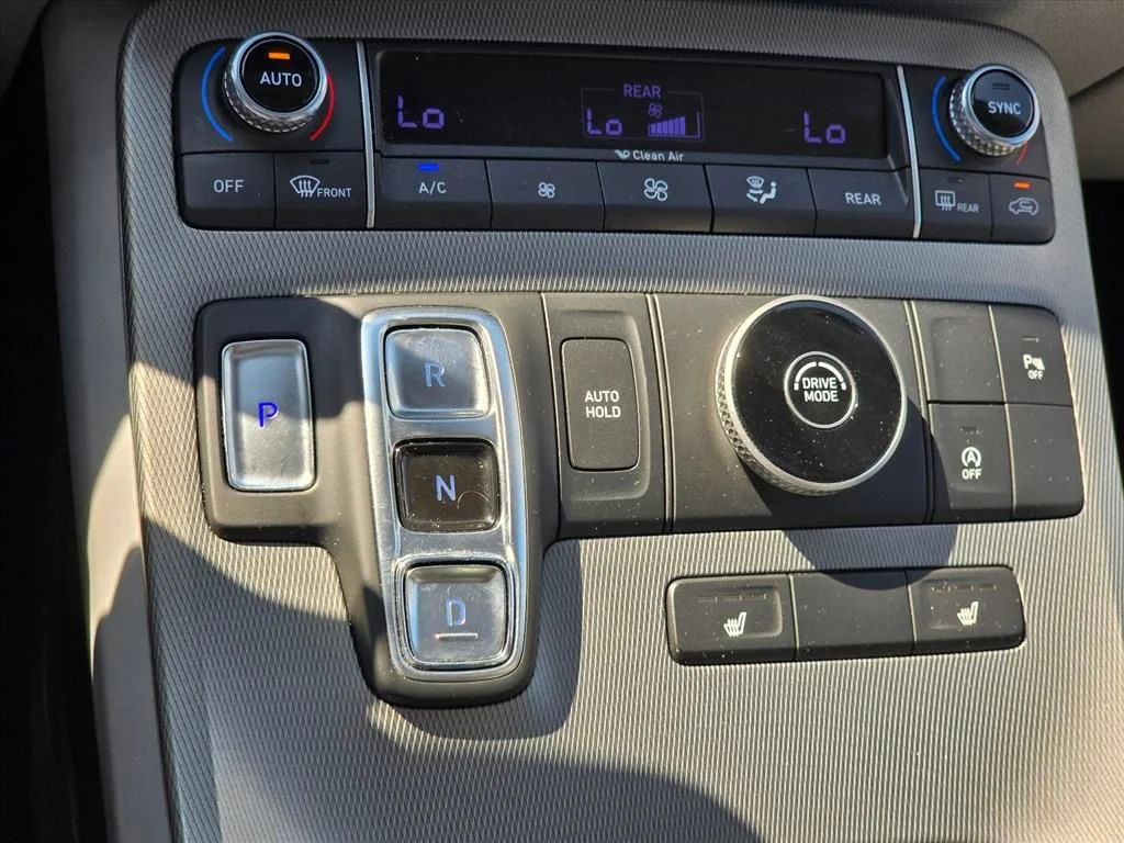 Used 2021 Gray Hyundai SEL image 19