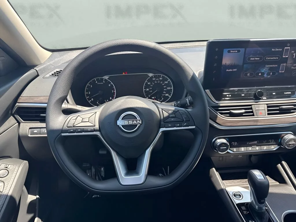 Used 2025 White Nissan SV image 13