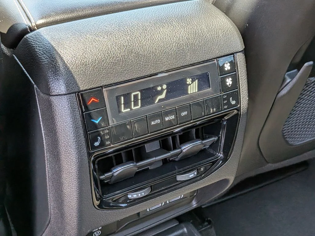 Used 2023 Black Jeep Limited image 27