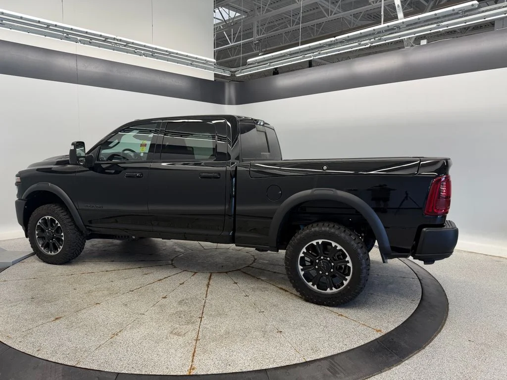 New 2026 Diamond Black Crystal Pearl-Coat Exterior Paint Ram Rebel image 29