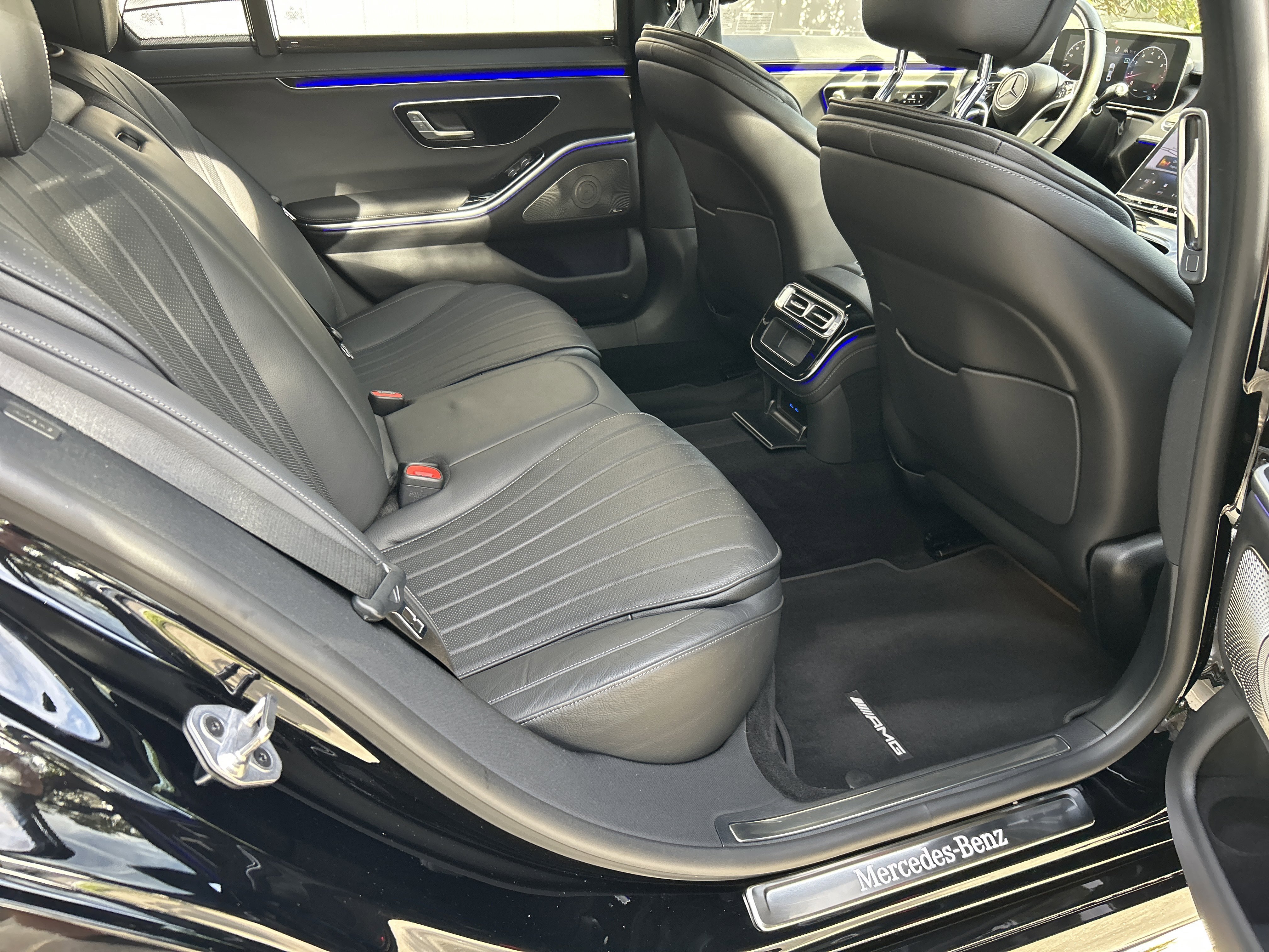 Certified Used 2023 Black Mercedes-Benz S 580 4MATIC® Sedan image 42