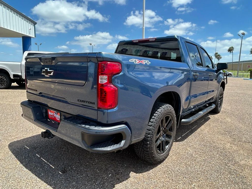 Used 2024 Blue Chevrolet Custom image 6