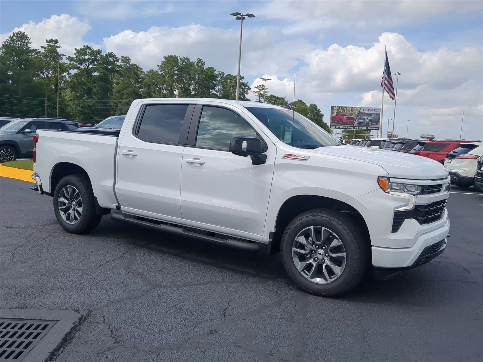New 2026 Summit White Chevrolet RST image 2