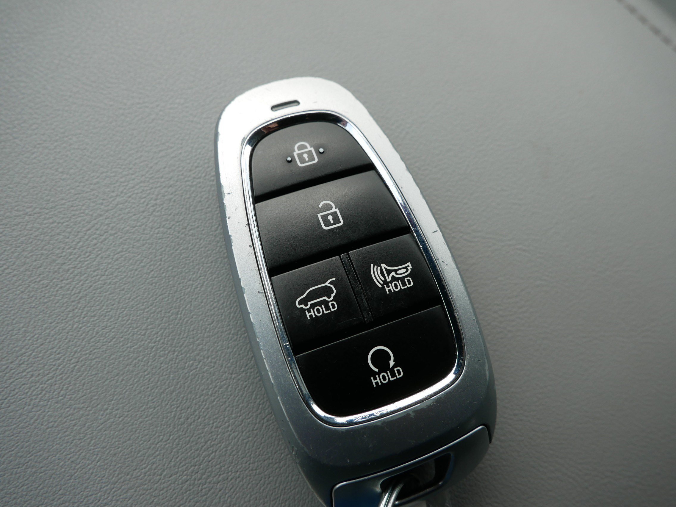 Used 2024 Typhoon Silver Hyundai SEL 7P image 33