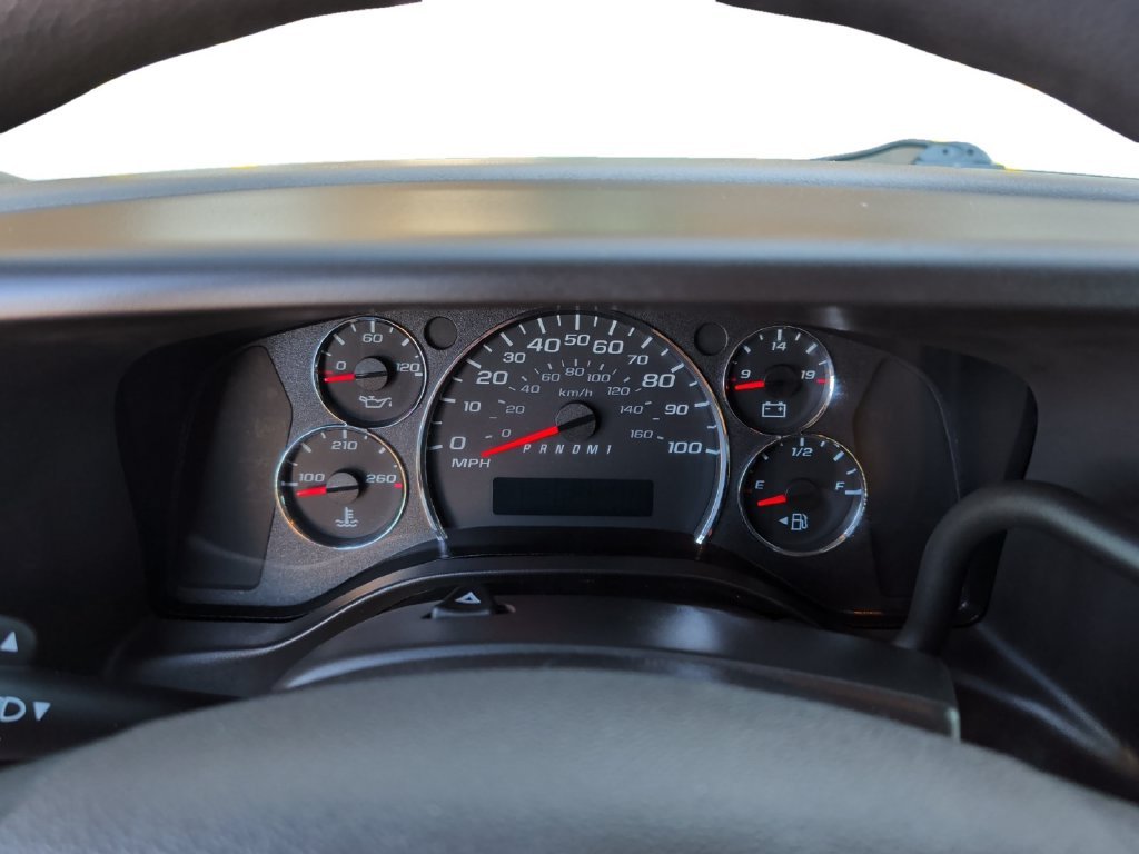 Used 2025 White GMC Work Van image 20