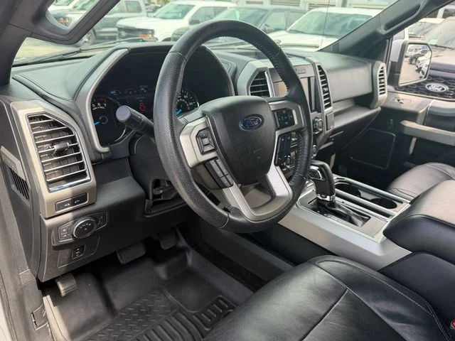 Used 2015 Ingot Silver Ford Lariat image 10