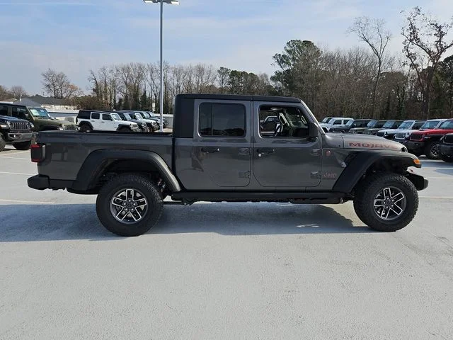 New 2026 Granite Crystal Metallic Clearcoat Jeep Mojave image 10
