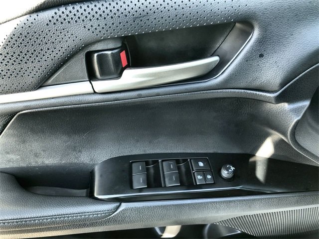 2025 Toyota Camry XSE photo 4