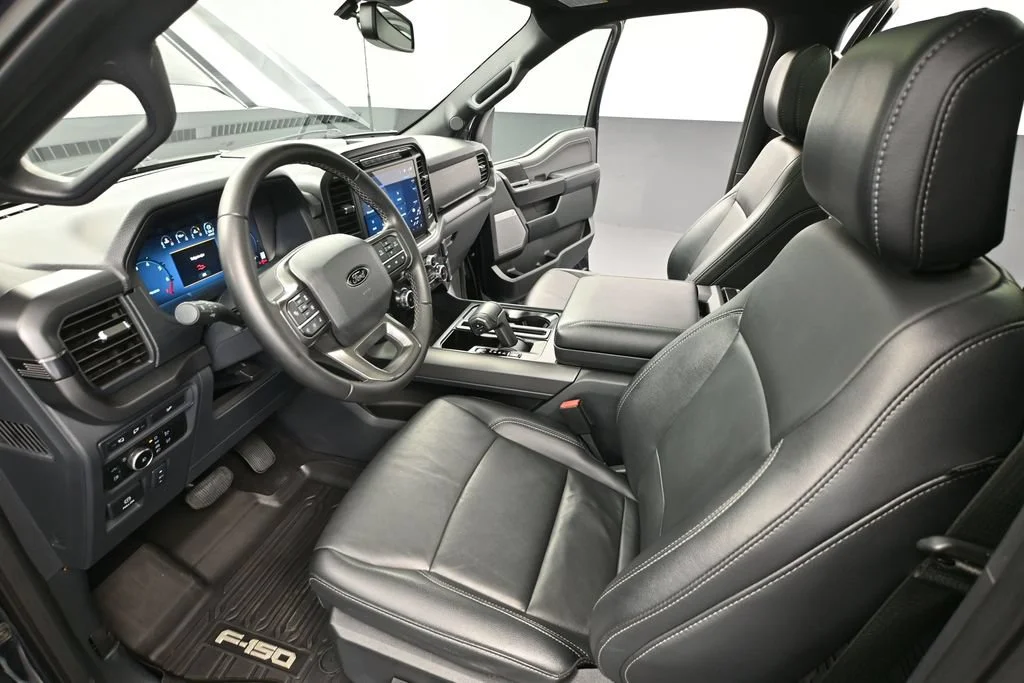Certified Used 2024 Blue Ford XLT image 18
