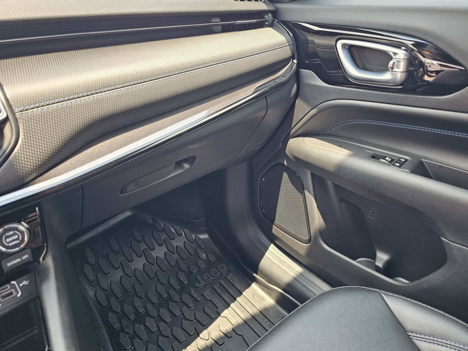 2026 Jeep Compass Latitude Altitude - Photo 25