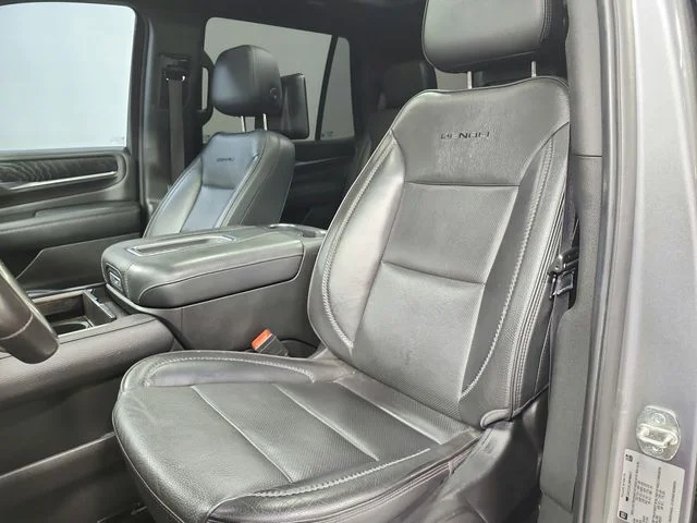 2021 GMC Yukon Denali - Photo 10