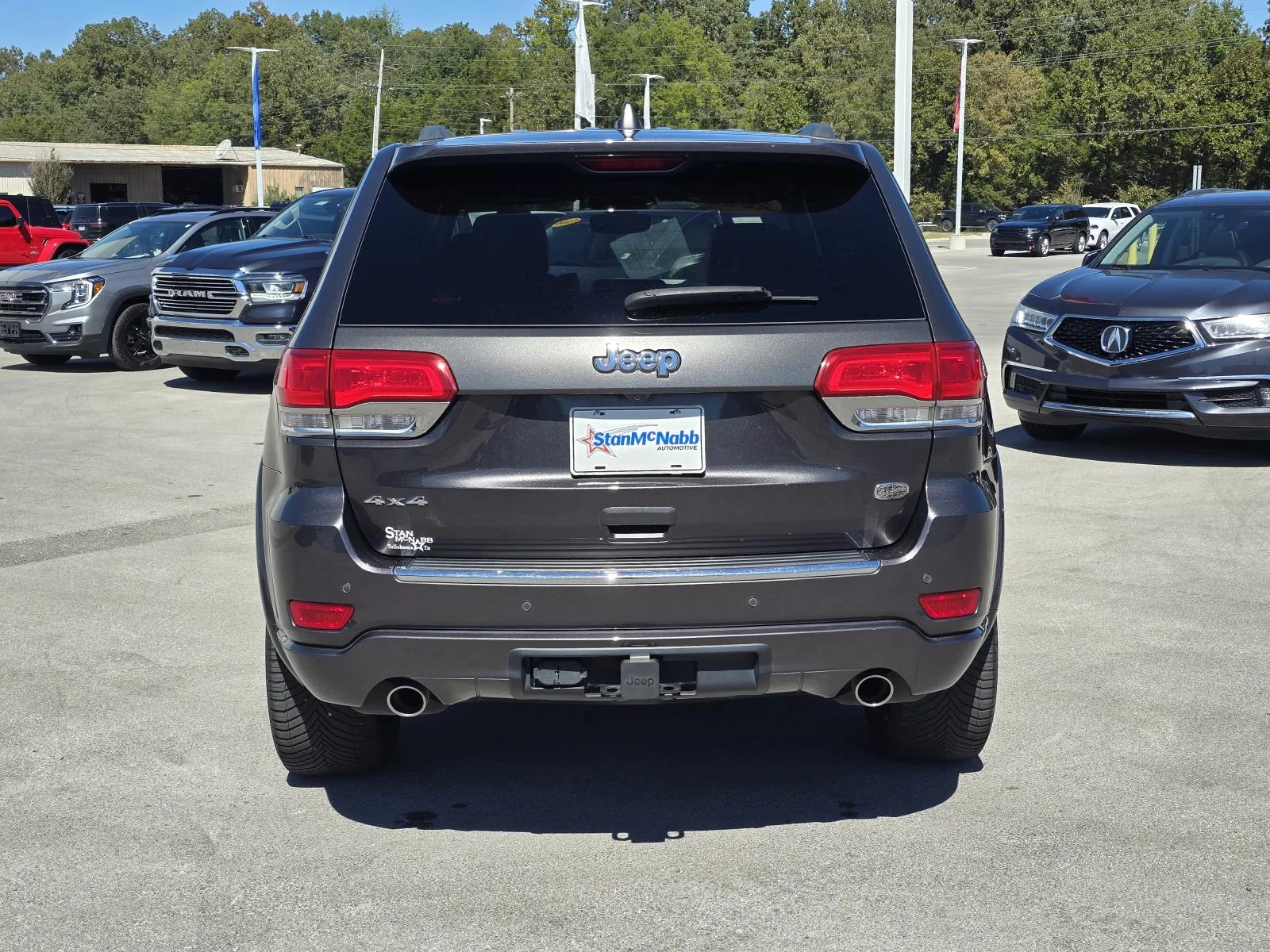 Used 2020 Gray Jeep Overland 4x4 image 6