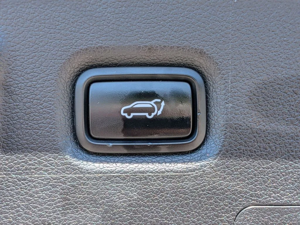 Used 2020 Gray Hyundai SEL image 28