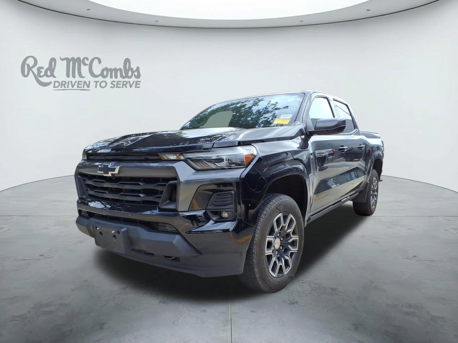 2023 Chevrolet Colorado 4WD LT Crew Cab Short Box's photo