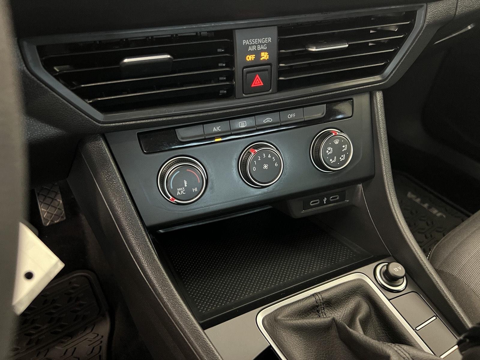 2022 Volkswagen Jetta S - Photo 18