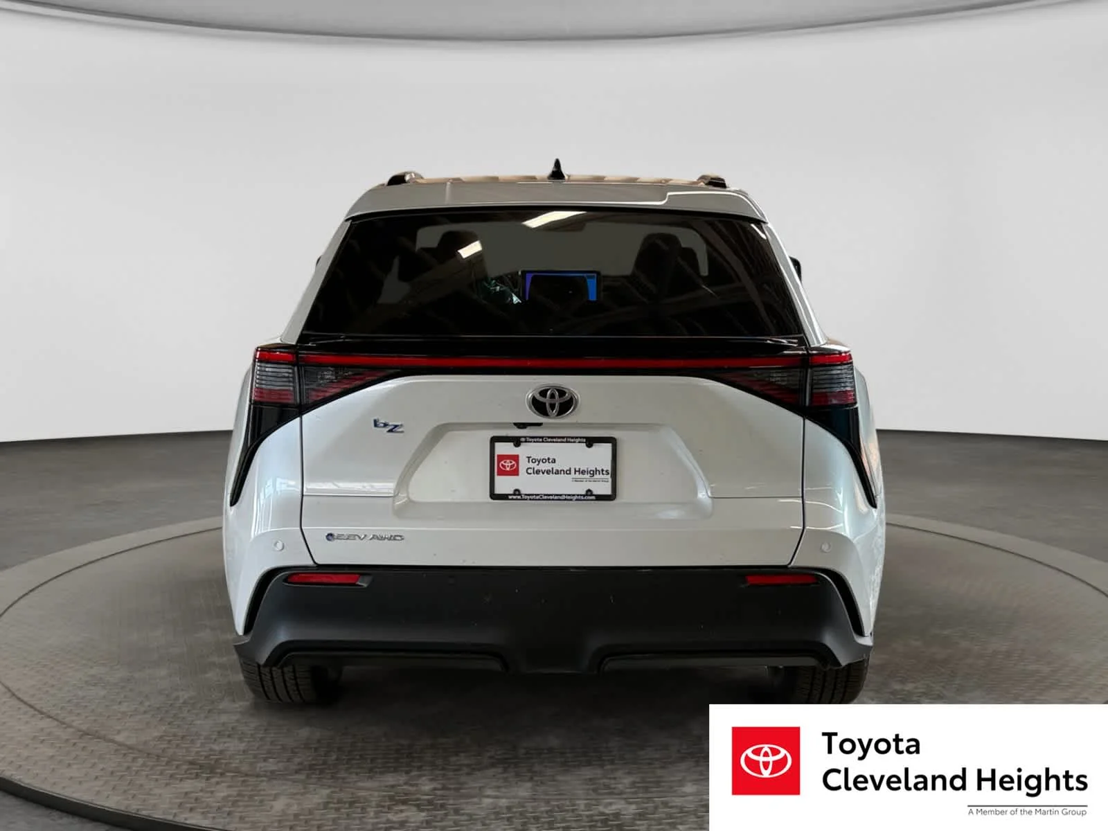 2026 Toyota bZ XLE - Photo 6