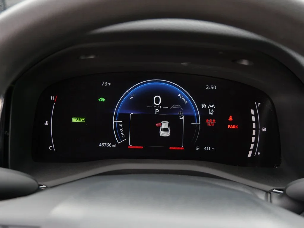 Certified Used 2025 Silver Toyota LE image 24